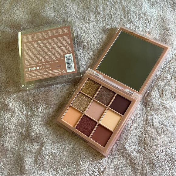 Huda beauty Haze obsessions in Sand - Picture 12 of 12
